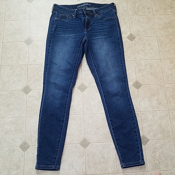 Universal Thread Curvy Skinny Jeans - Picture 2 of 4